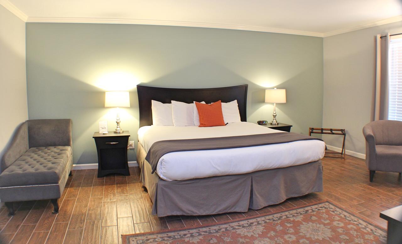 The Dahlonega Square Hotel & Villas Екстер'єр фото