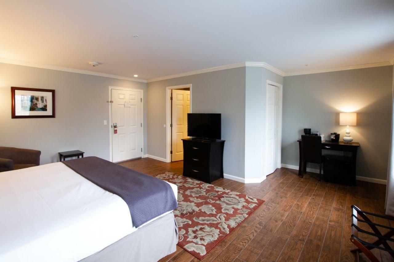 The Dahlonega Square Hotel & Villas Екстер'єр фото